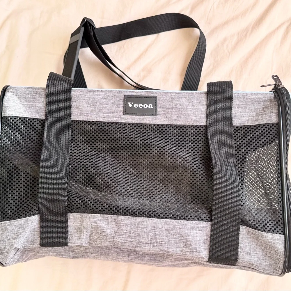 Veeoa | Cat Travel Carrier | Airplane Approved